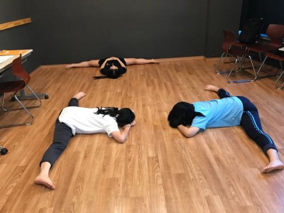 예고입시반, 스트레칭!